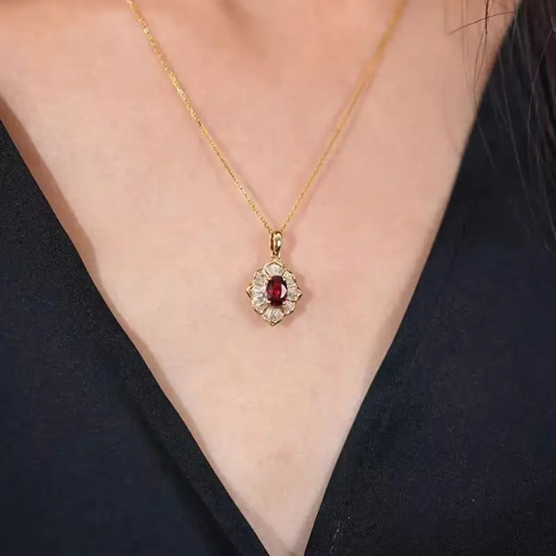 Kavella Solcrimson Necklace - Rose & Oliver