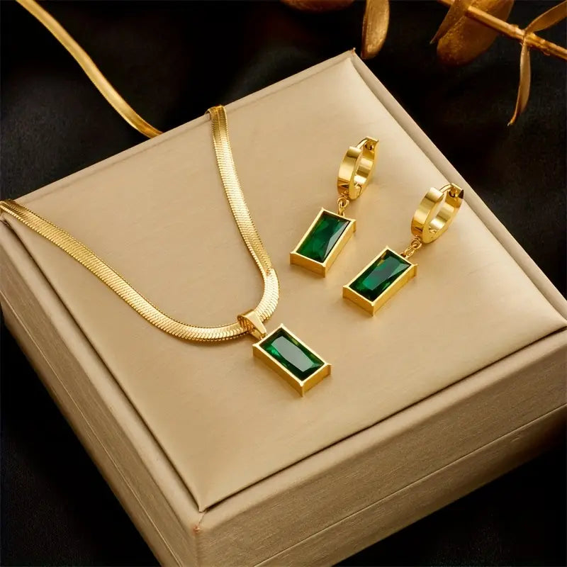 Victoria Emerald Jewelry Set - Rose & Oliver