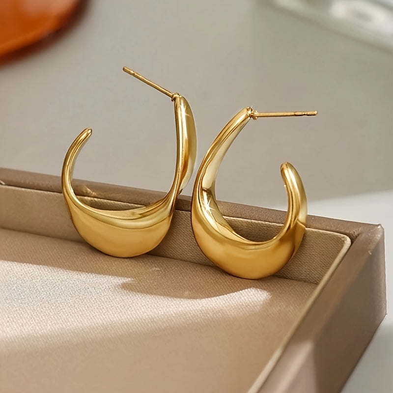 Sculpted Crescent Hoop Earrings - Rose & Oliver