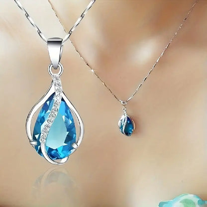 Celestine Vireaux Necklace - Rose & Oliver