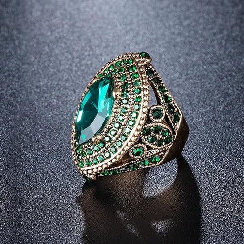 Emerald Regent Ring - Rose & Oliver
