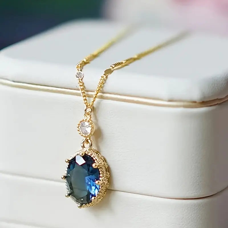 Thessia Lunebray Necklace - Rose & Oliver