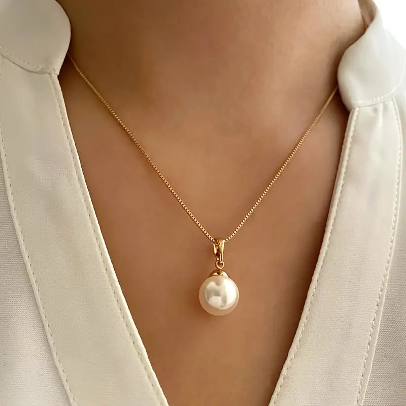Golden Grace Pearl Jewelry Set - Rose & Oliver