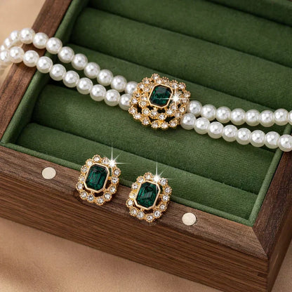 Elvira Pearl Emerald Necklace - Rose & Oliver