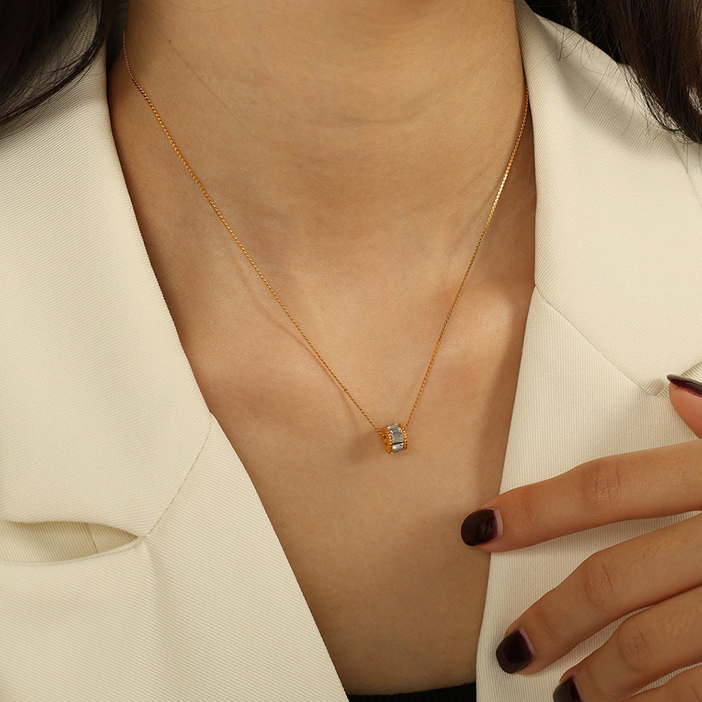Elyna Polished Barrel Necklace - Rose & Oliver