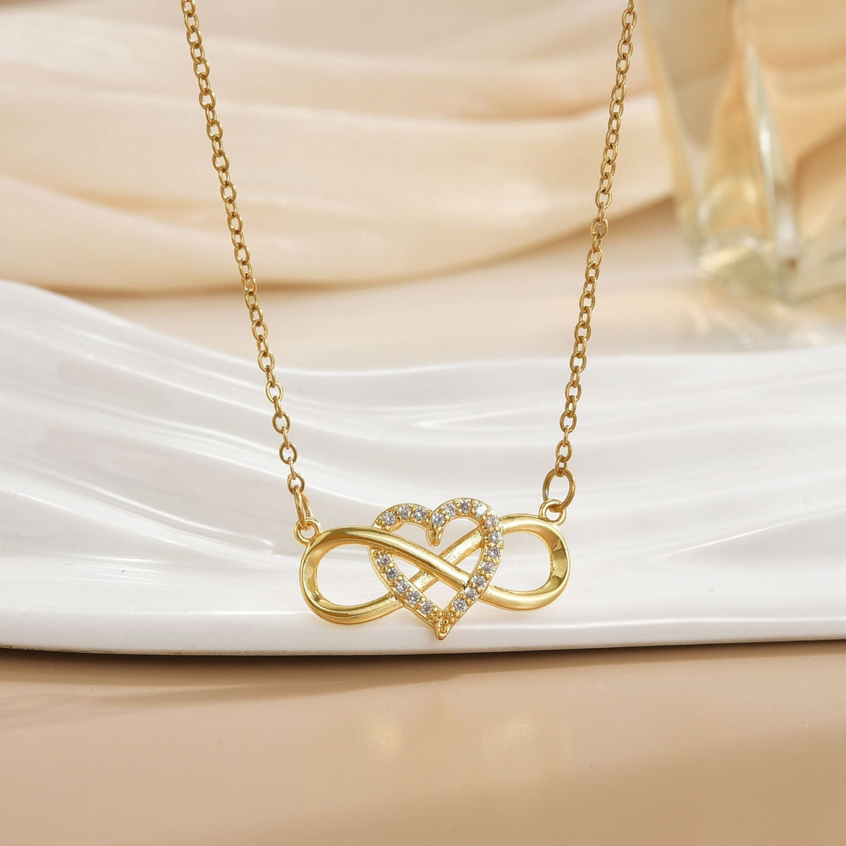 Love Knot Infinity Necklace - Rose & Oliver