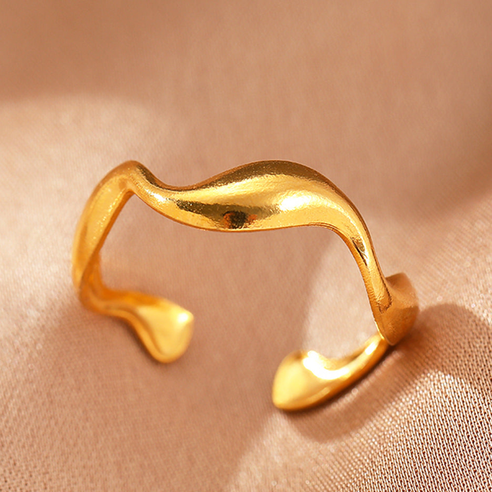 Elyra Smooth Flow Ring - Rose & Oliver