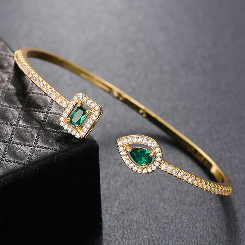 Clara Emerald Open Bracelet - Rose & Oliver