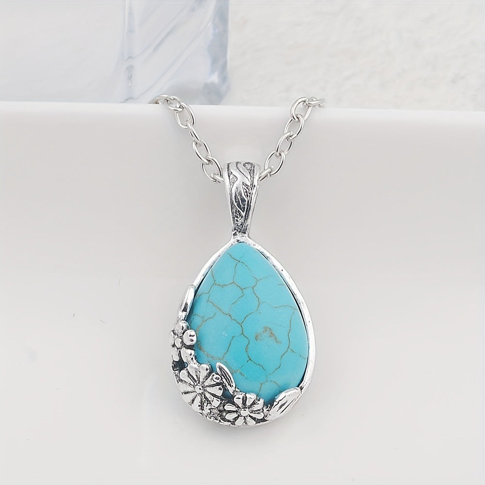 Serelle Ornament Pendant Necklace - Rose & Oliver