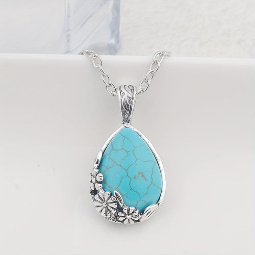 Serelle Ornament Pendant Necklace - Rose & Oliver