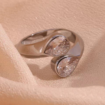 Vintage Spiral Silver Zirconia Ring