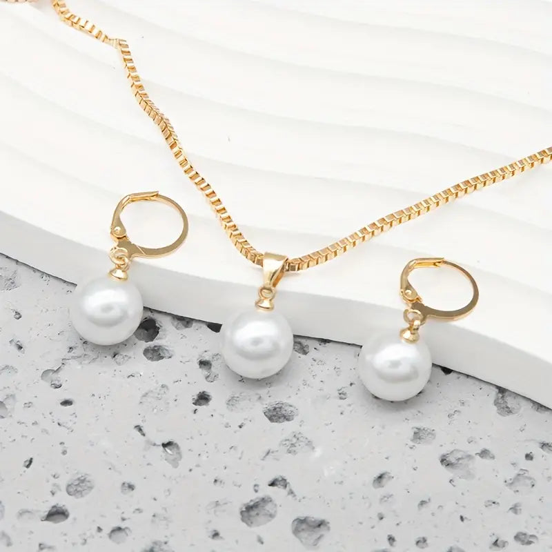 Golden Grace Pearl Jewelry Set - Rose & Oliver