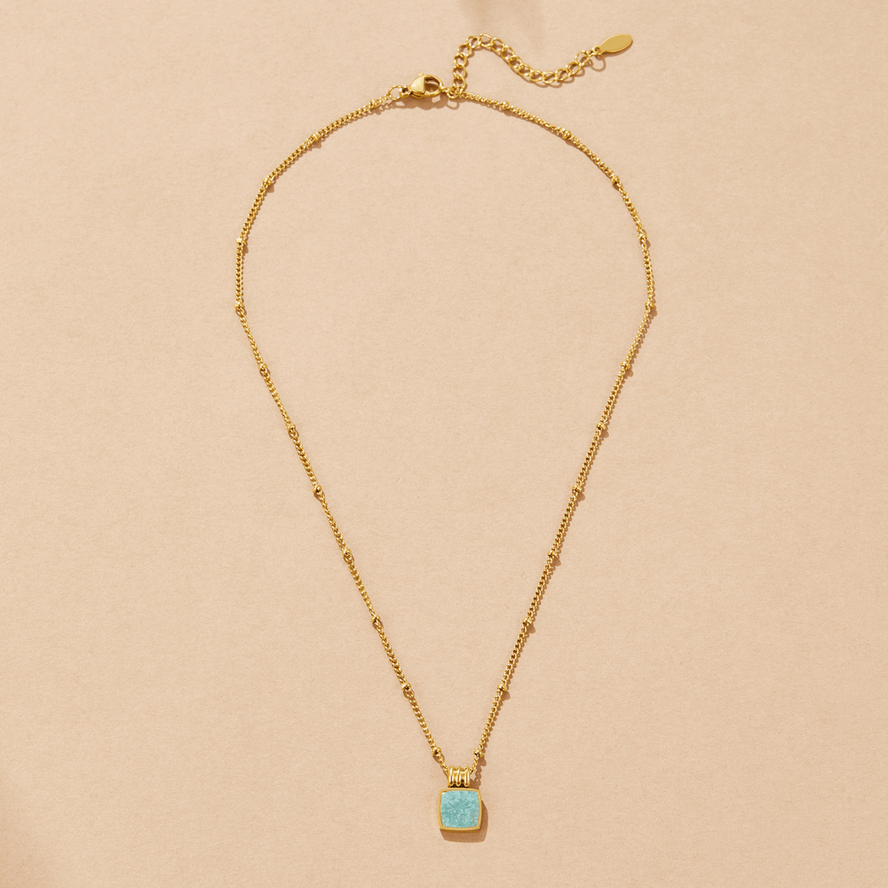 Astoria Green Stone Pendant Necklace - Rose & Oliver