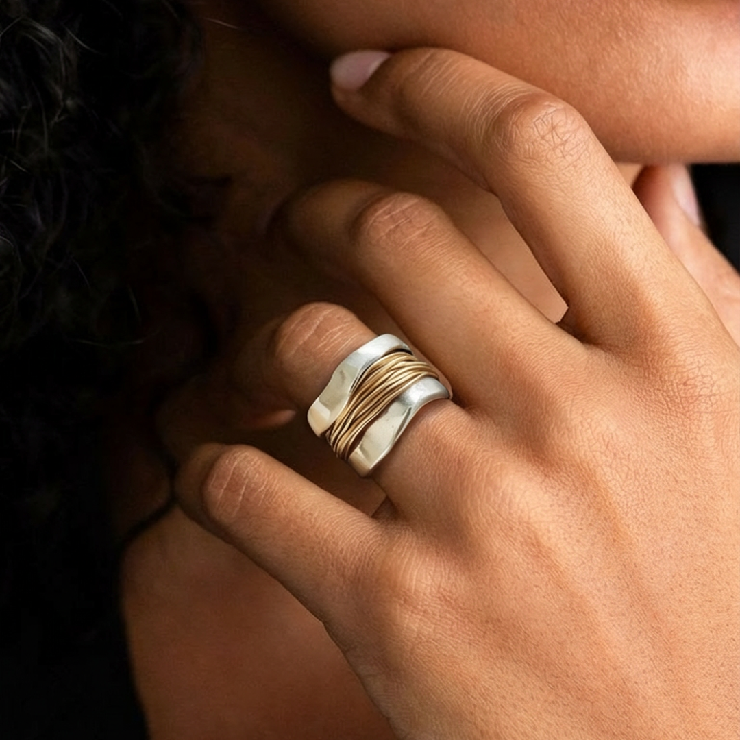 Intrecciato Silver Gold Thread Ring - Rose & Oliver